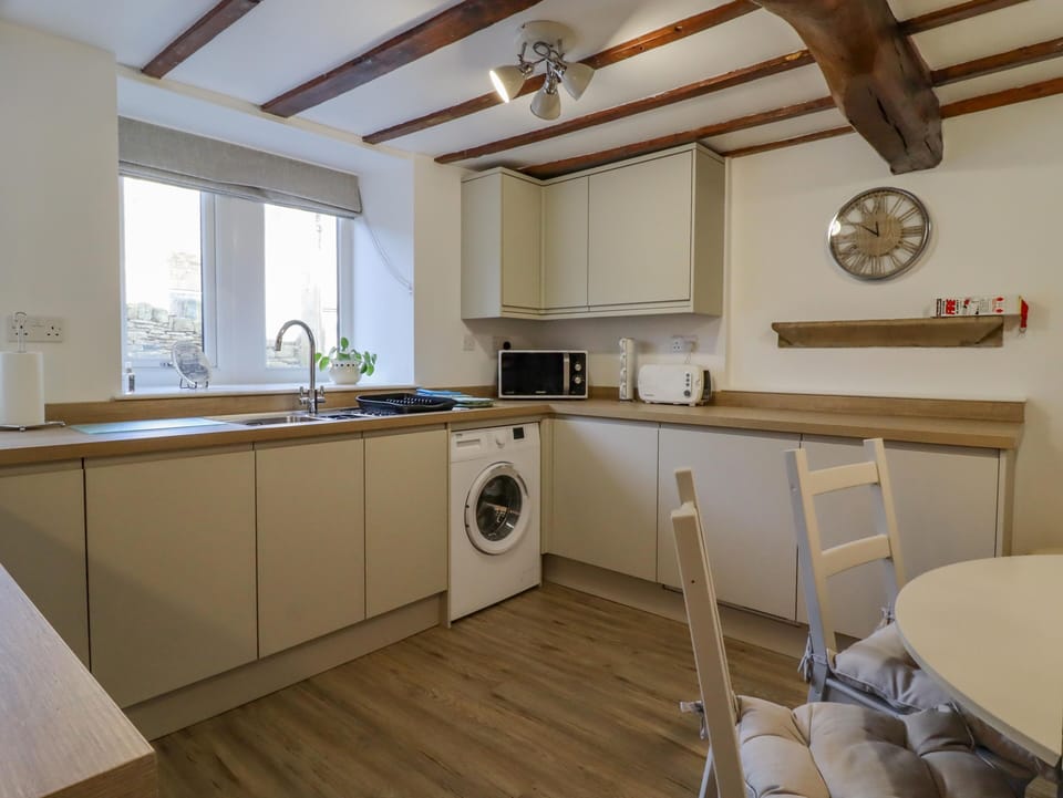Fridge, dishwasher, electric kettle, toaster
