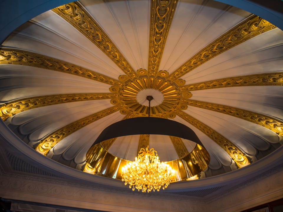 2 restaurants, British cuisine