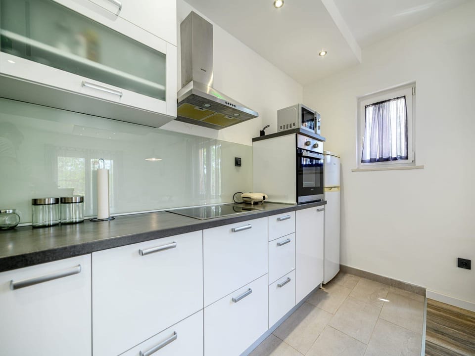 House (Two Bedroom Holiday Home with Swimmin) | Private kitchen | Fridge