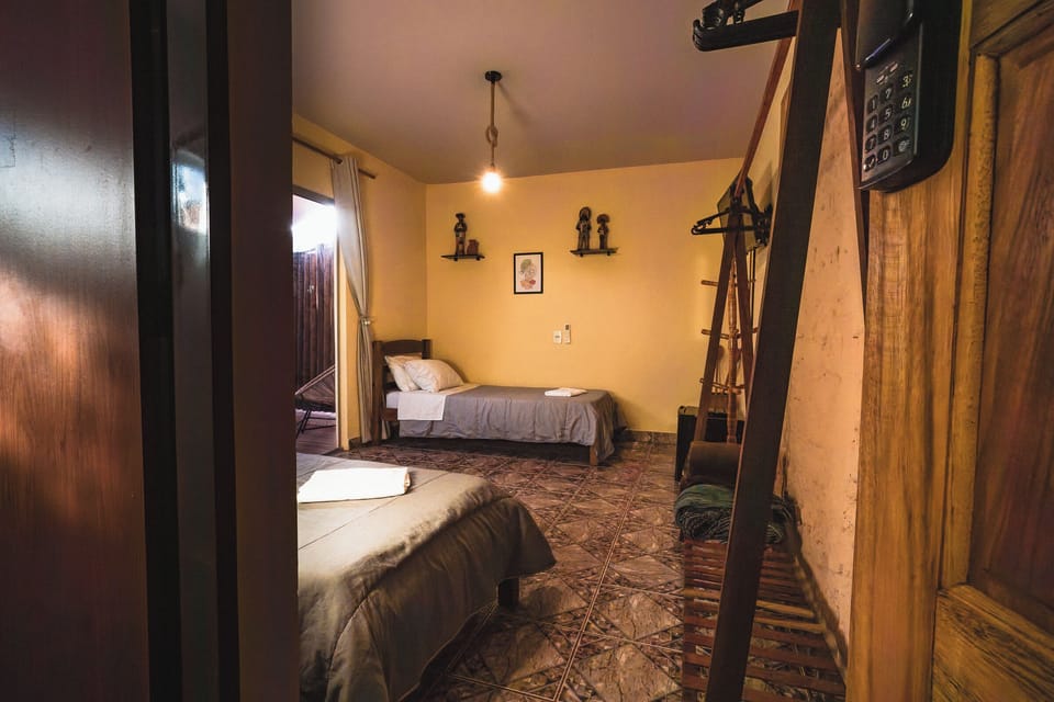 Basic Single Room | Free WiFi, bed sheets