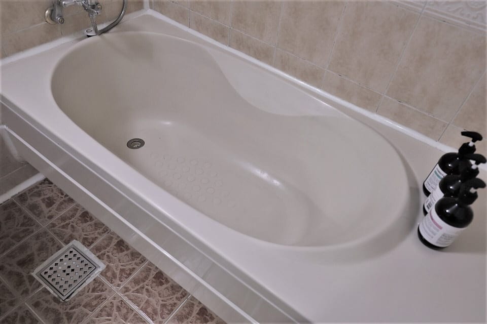 Rainfall showerhead, designer toiletries, hair dryer, bathrobes
