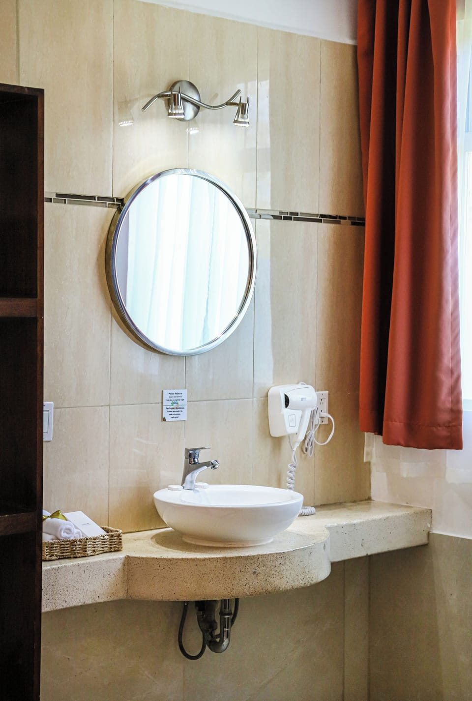 Maravida Social Hotel by Crazy Monkey Hotel in Tamarindo