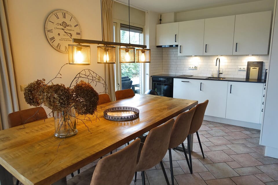 House | Dining