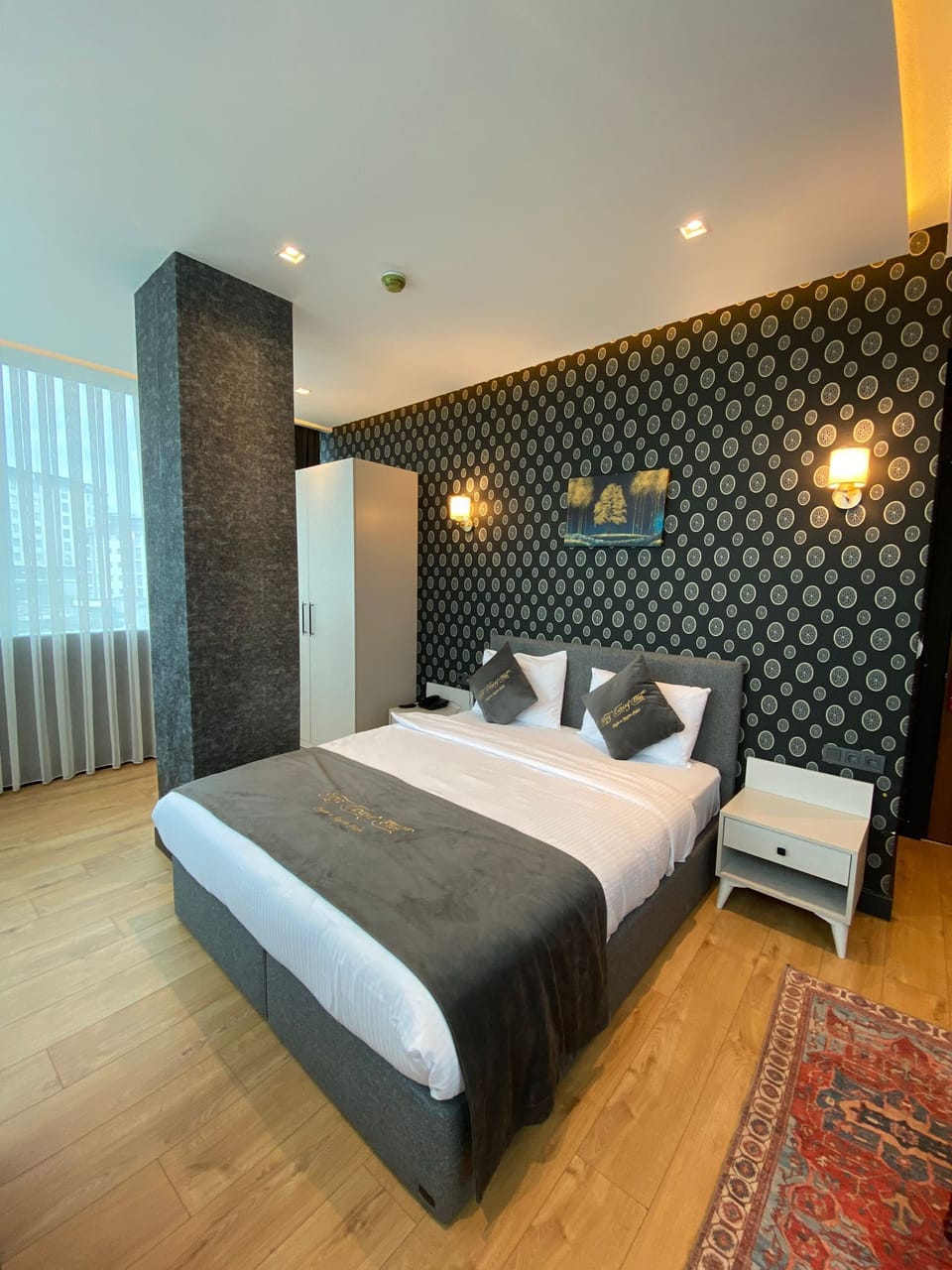 Luxury Double Room | Minibar, in-room safe, blackout drapes, soundproofing