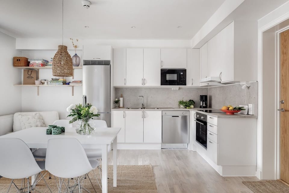 Comfort Apartment, Courtyard View, Courtyard Area (Lgh 1002) | Private kitchen | Full-size fridge, microwave, oven, dishwasher