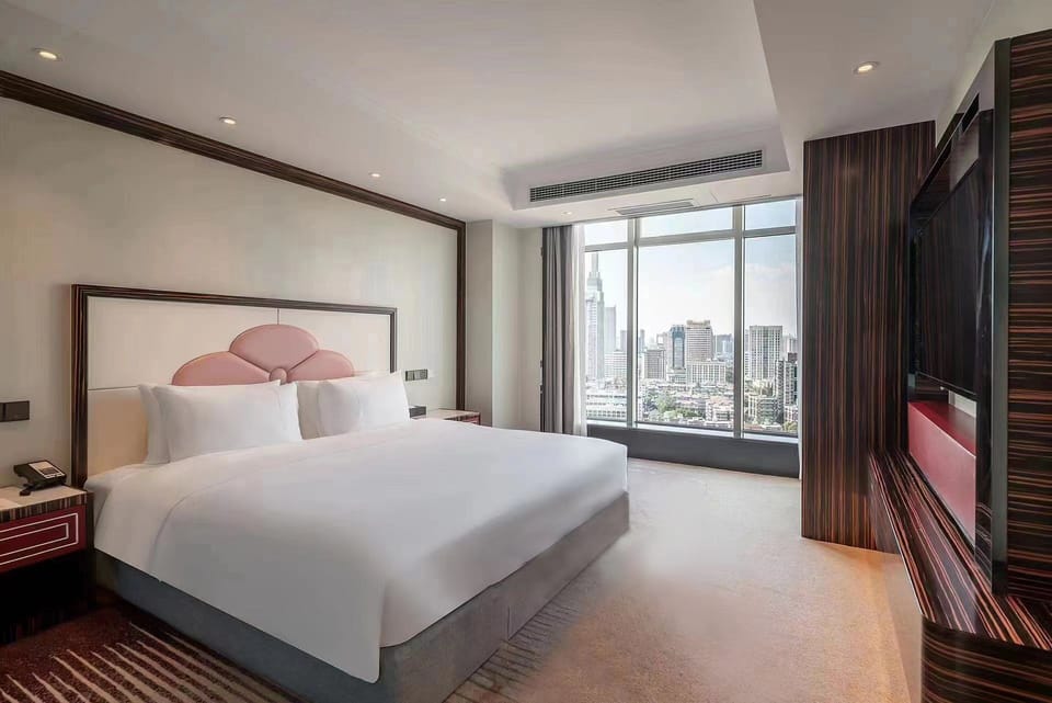 Elite Suite | 1 bedroom, free cribs/infant beds, free WiFi, bed sheets