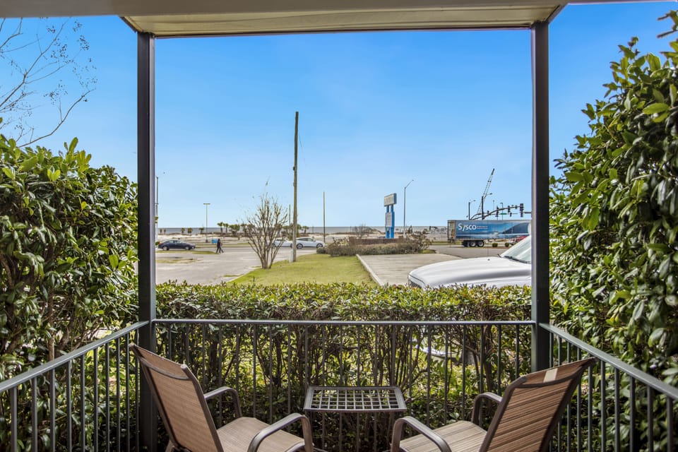 Suite, 1 Bedroom, Balcony, Sea View, Jetted Tub, Non Smoking | Desk, iron/ironing board, free WiFi, bed sheets