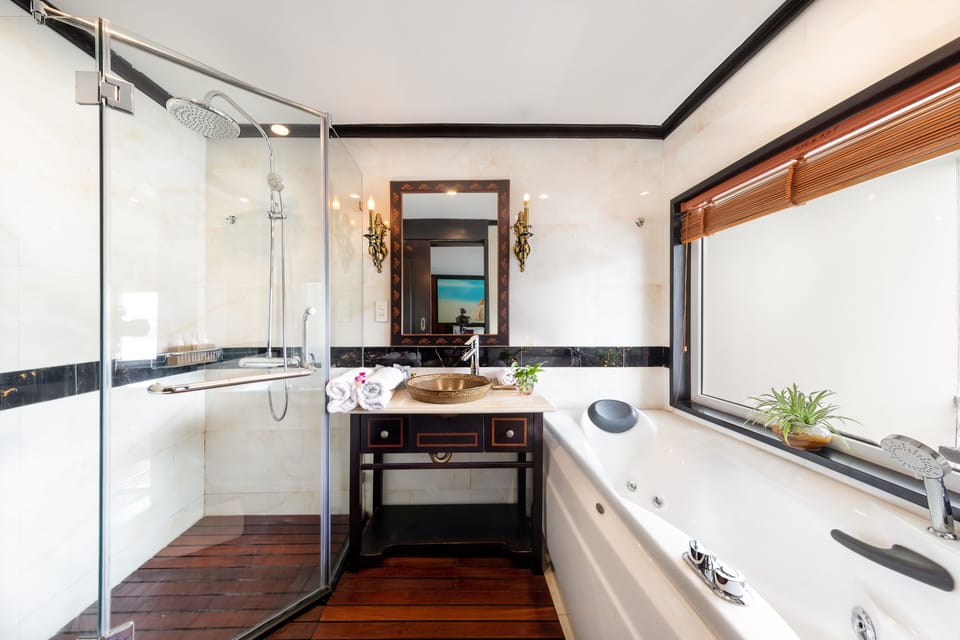 Suite | 1 bedroom