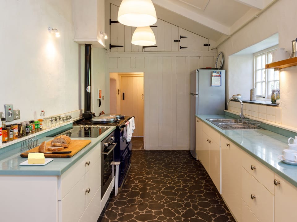 Cottage | Interior
