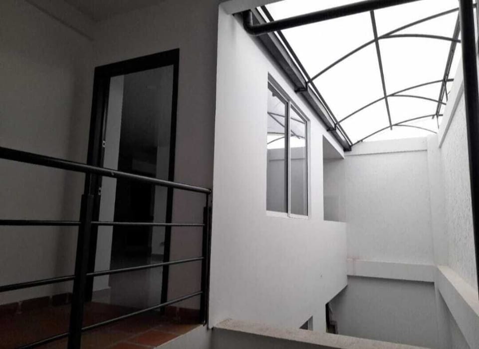 Handrails in hallways