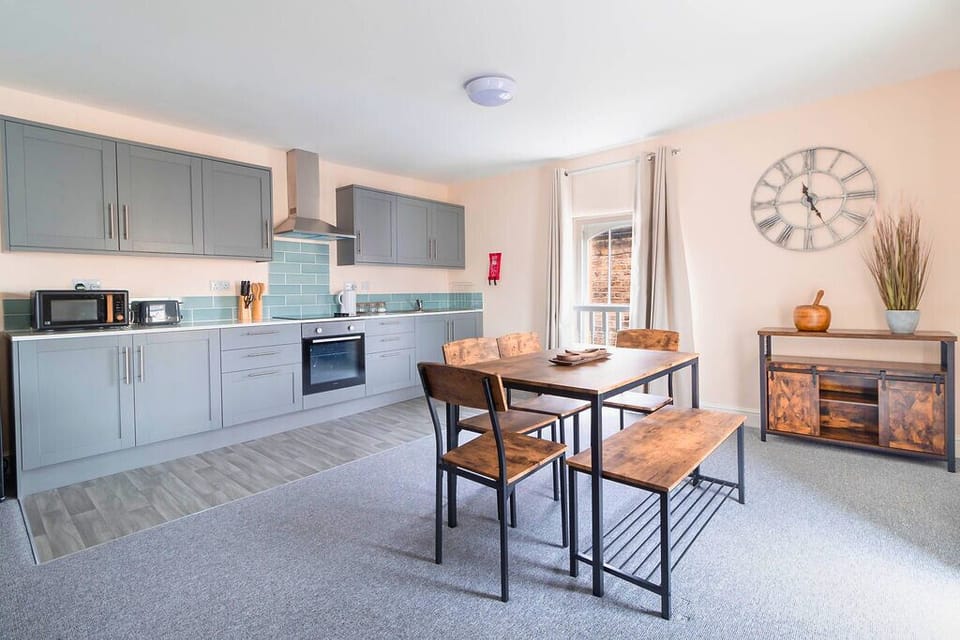 Apartment, 2 Bedrooms | Living area | 28-inch LCD TV with digital channels, TV