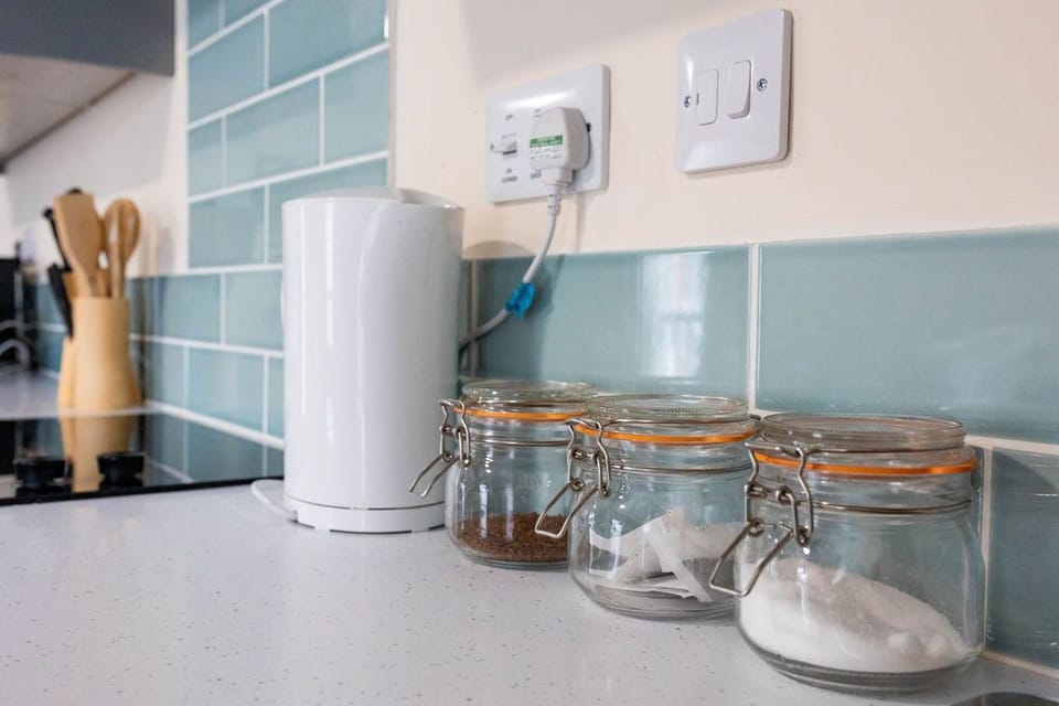 Apartment, 2 Bedrooms | Private kitchen | Electric kettle