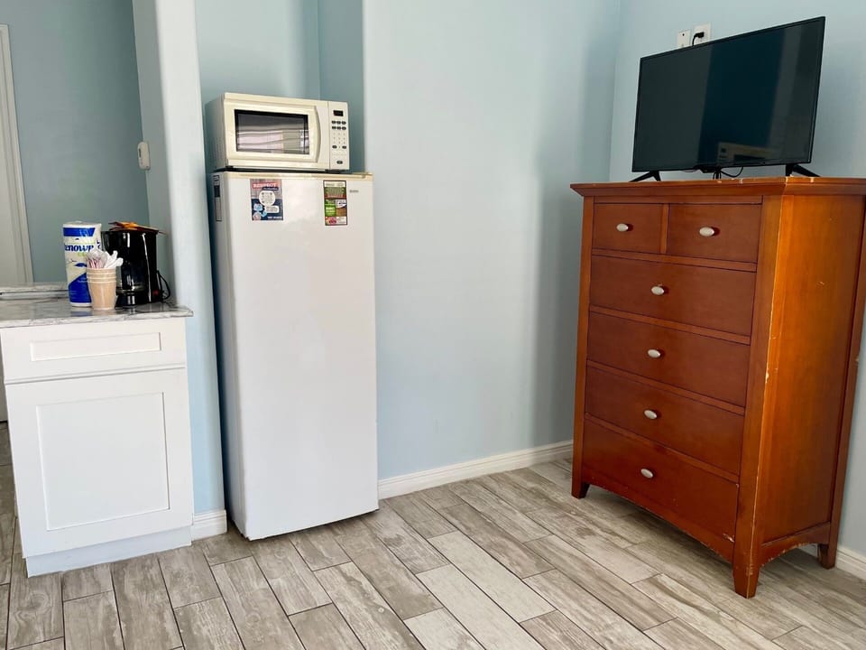Condo, 2 Bedrooms | Interior