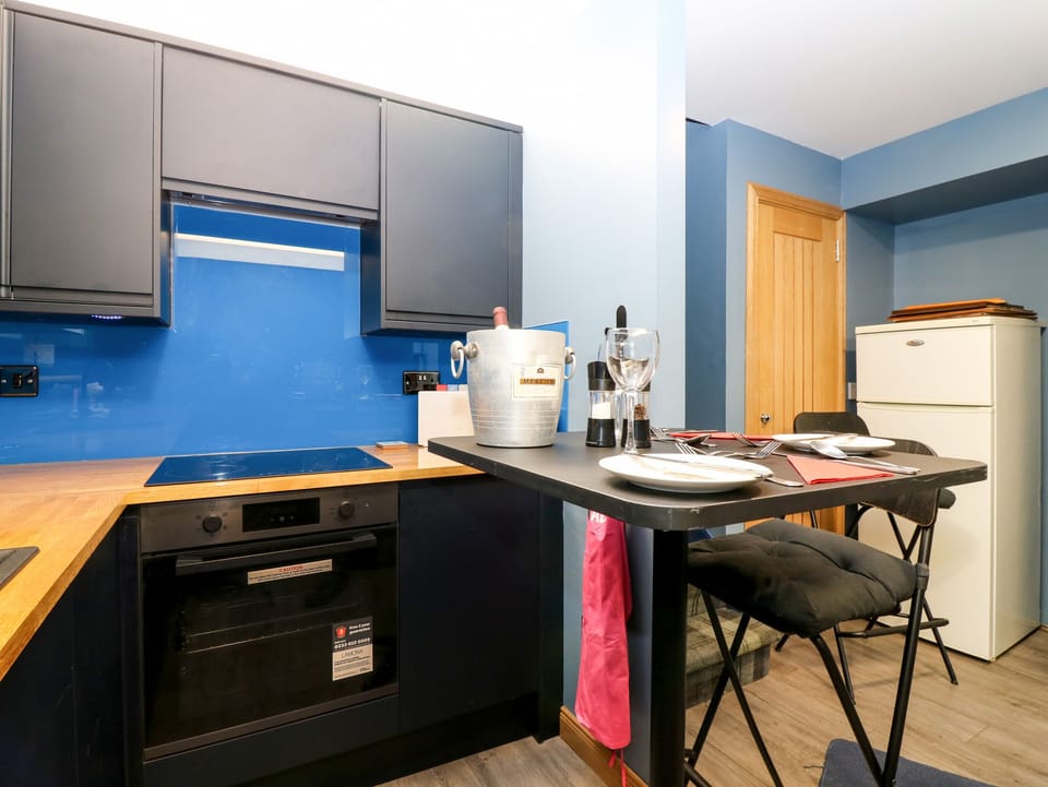 Fridge, dishwasher, electric kettle, toaster