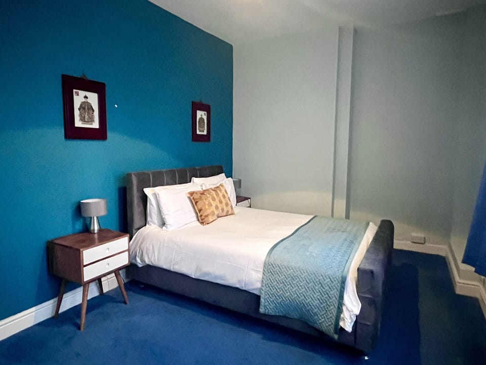 Traditional Double Room | In-room safe, individually decorated, individually furnished, desk