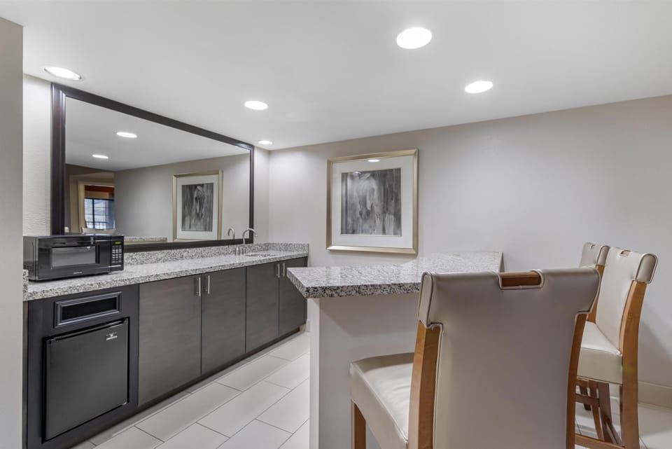 Suite, Multiple Beds, Non Smoking, Balcony (with Sofabed) | Premium bedding, pillowtop beds, in-room safe, desk