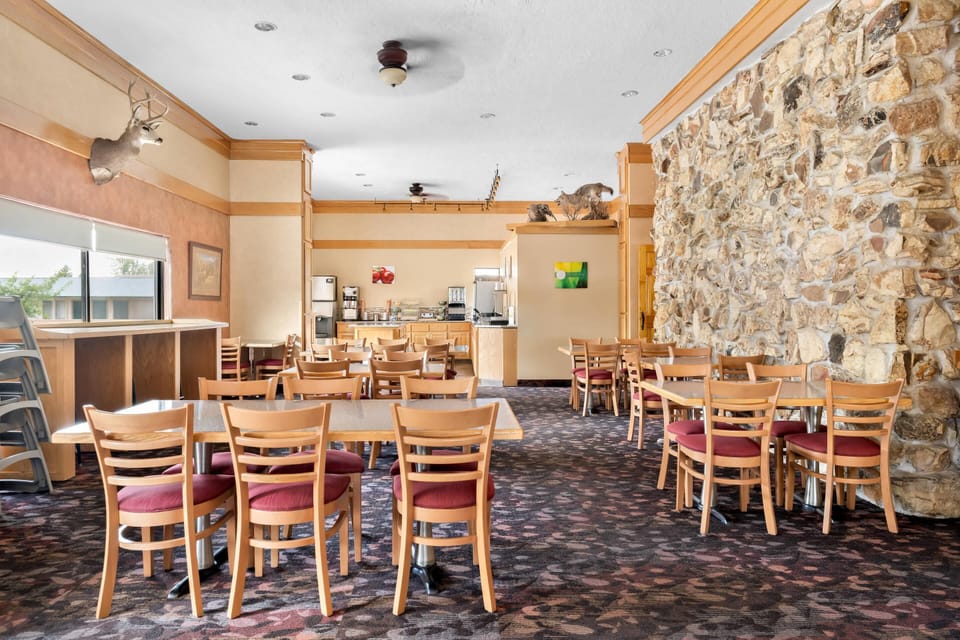 Free buffet breakfast
