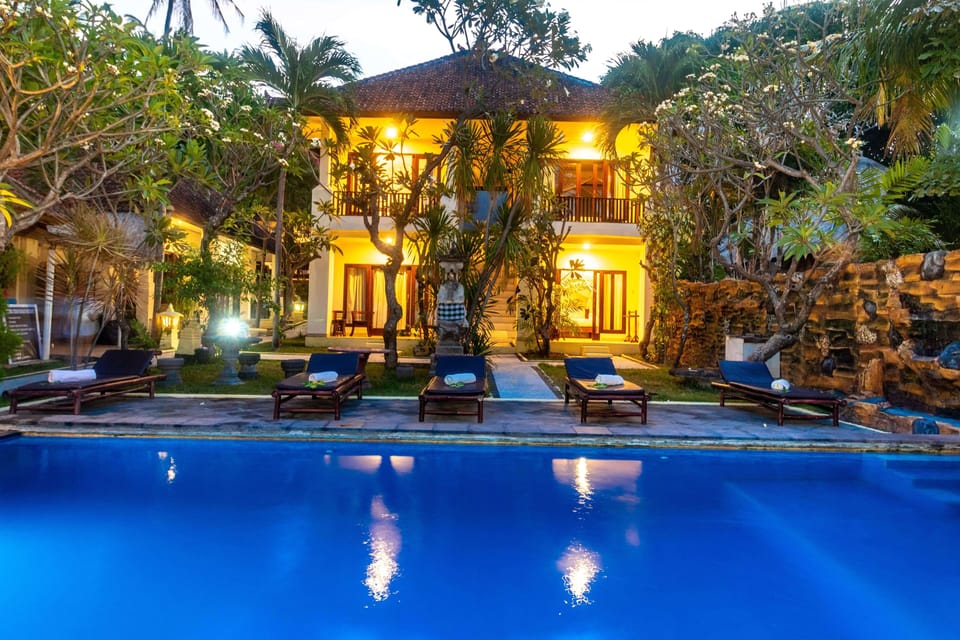 RISING STAR DIVE RESORT Hotel in Abang