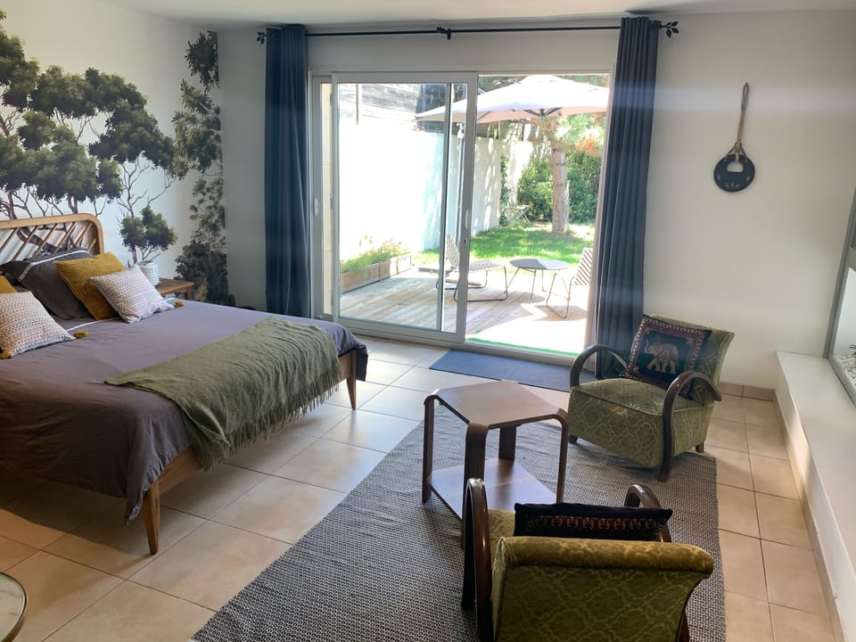 Junior Double Room | Free WiFi