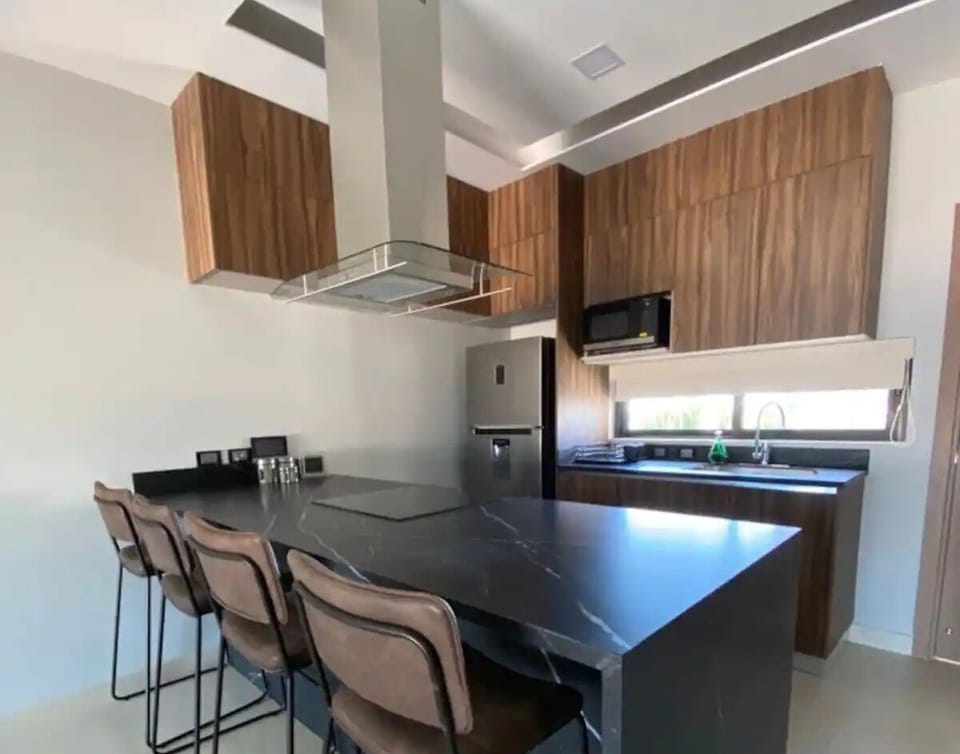 Comfort Condo | Private kitchen | Fridge, microwave