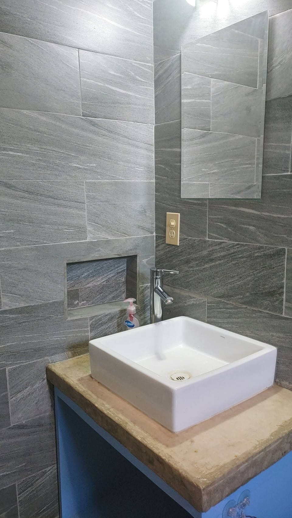 Economy Apartment | Bathroom | Towels
