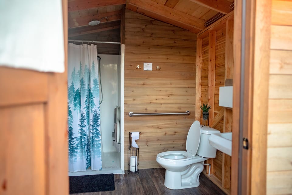 Shower, towels