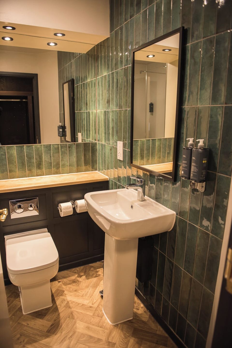Superior Double Room | Bathroom