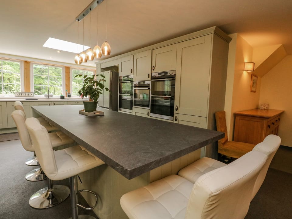 Fridge, dishwasher, electric kettle, toaster