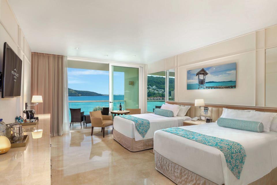 Premium bedding, minibar (free items), in-room safe, desk