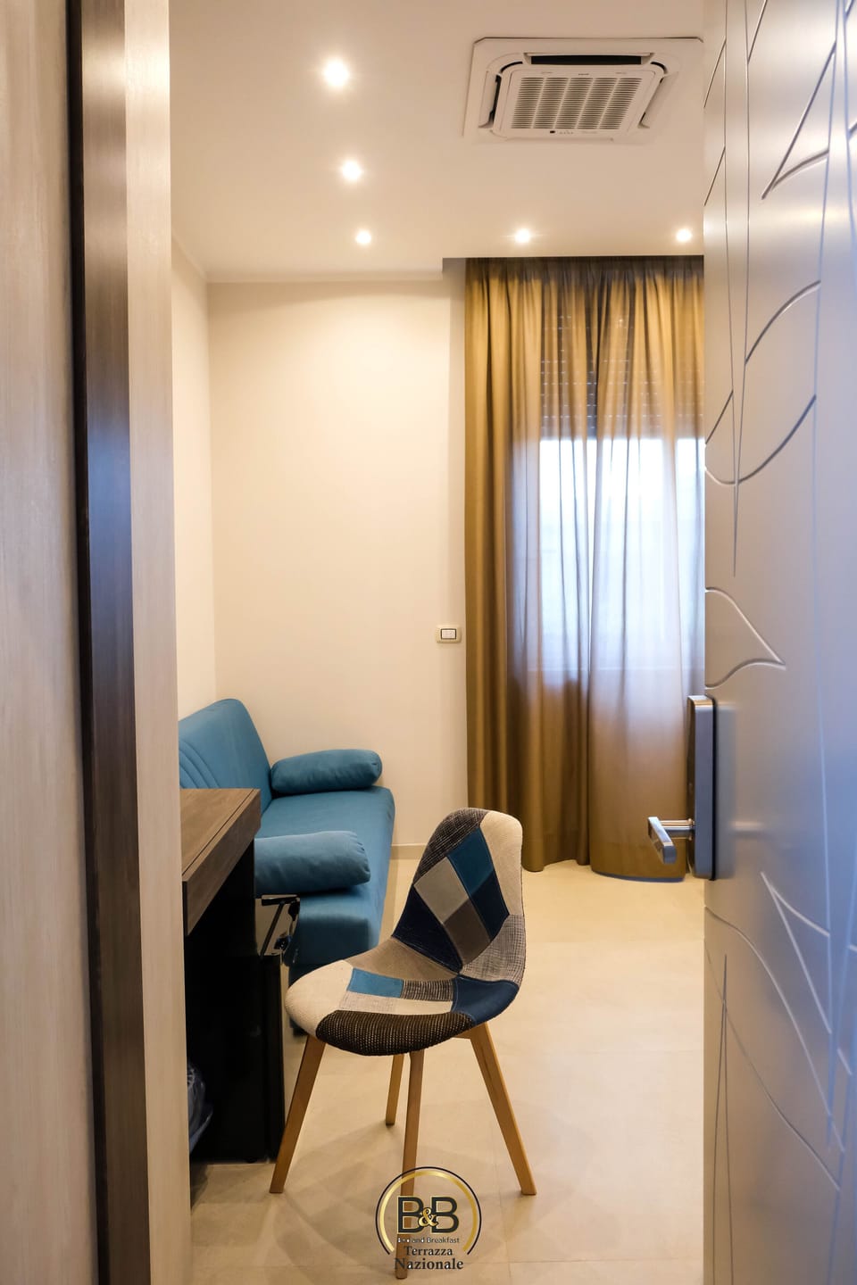 Deluxe Room Diamante | Hypo-allergenic bedding available, minibar, in-room safe, desk