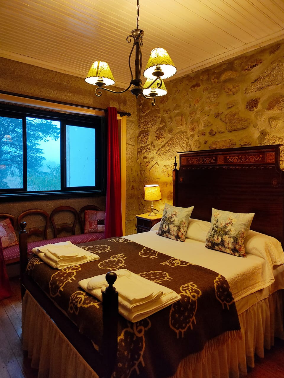 Traditional Villa, Private Pool, Garden View | 8 bedrooms, iron/ironing board, free WiFi