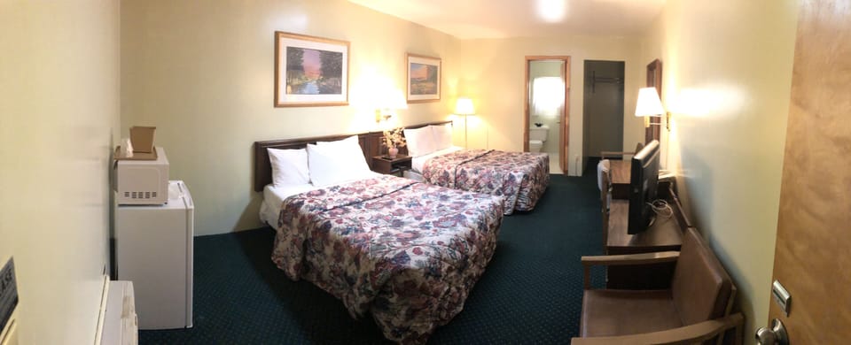 Room, 2 Double Beds, Non Smoking | Desk, free WiFi, bed sheets