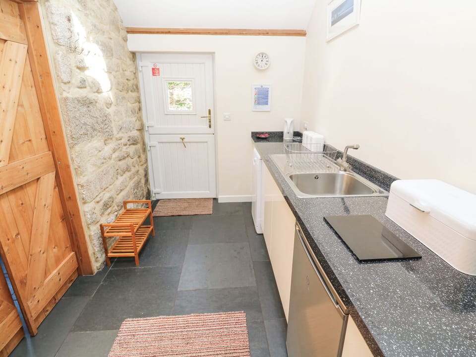 Fridge, dishwasher, electric kettle, toaster
