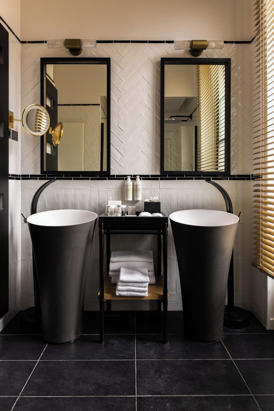 Junior Suite, 1 King Bed | Bathroom | Bathtub, spring water tub, hair dryer, bathrobes