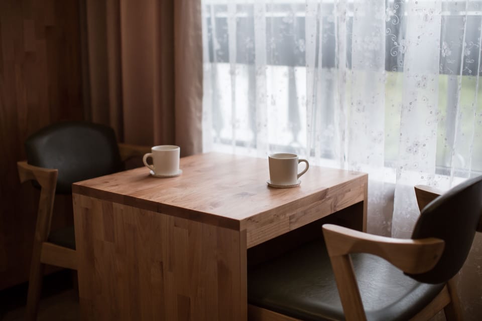 Standard Double Room | In-room dining