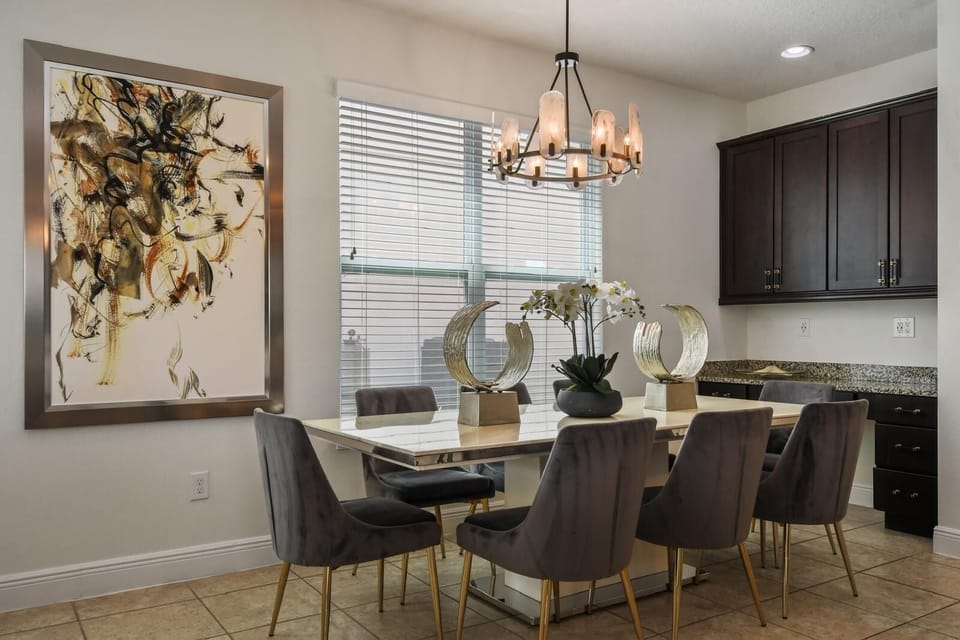 Villa, 6 Bedrooms | Dining