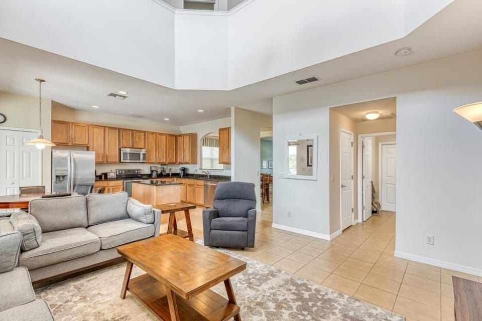 Villa, 6 Bedrooms | Living area | Smart TV