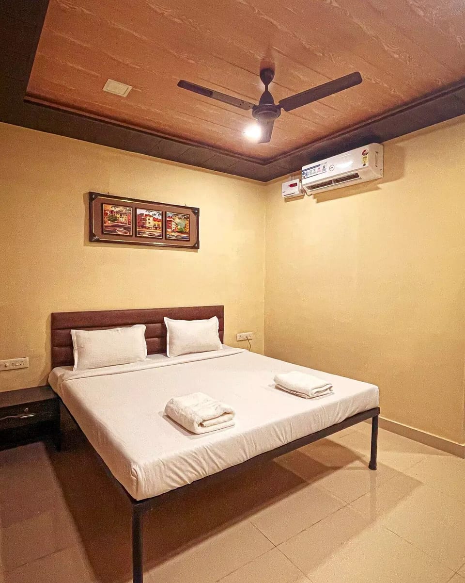 Deluxe Double Room | Free WiFi
