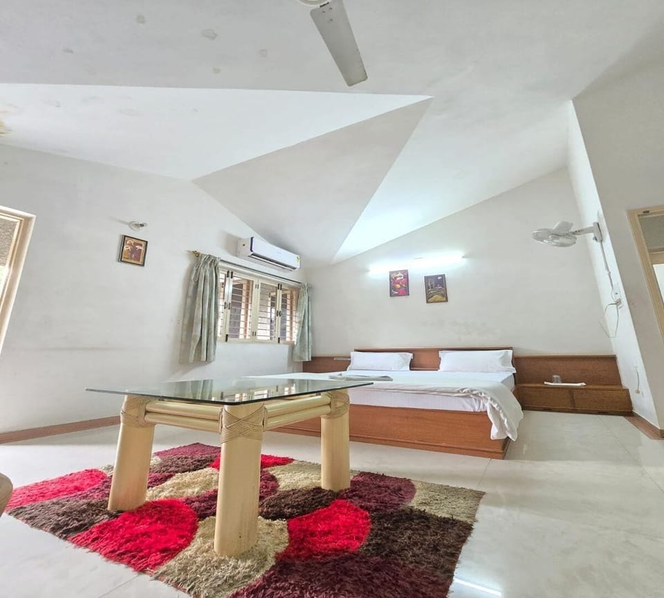 Deluxe Double Room | Free WiFi
