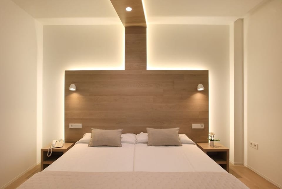 Premium bedding, minibar, in-room safe, individually furnished