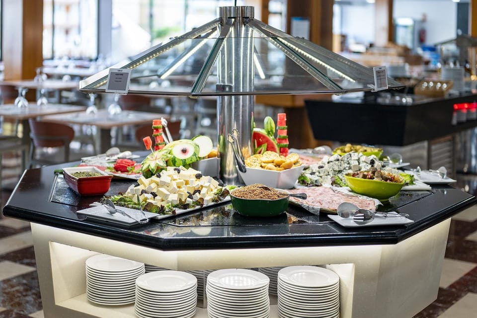 Breakfast, lunch served; local and international cuisine, pool views 