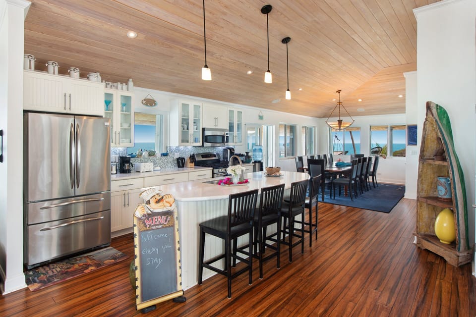 Villa, 5 Bedrooms | Private kitchen | Coffee/tea maker, fridge, oven, toaster