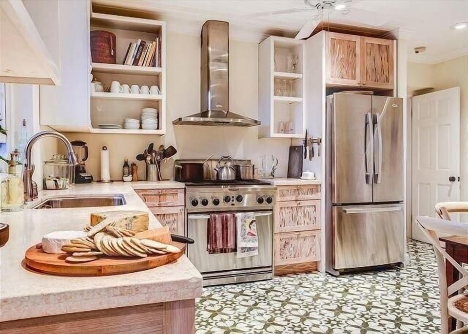 Villa, 5 Bedrooms | Private kitchen | Coffee/tea maker, fridge, oven, toaster