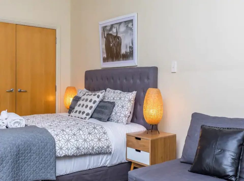 Apartment | 1 bedroom, individually decorated, individually furnished
