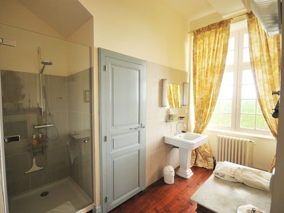 Superior Double Room, Private Bathroom | Bathroom