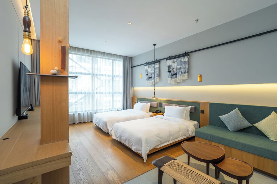 Premium bedding, down comforters, Select Comfort beds