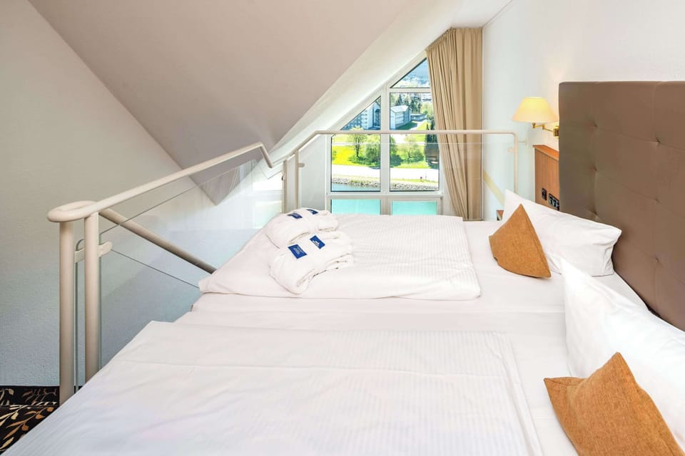 1 bedroom, in-room safe, individually decorated, individually furnished