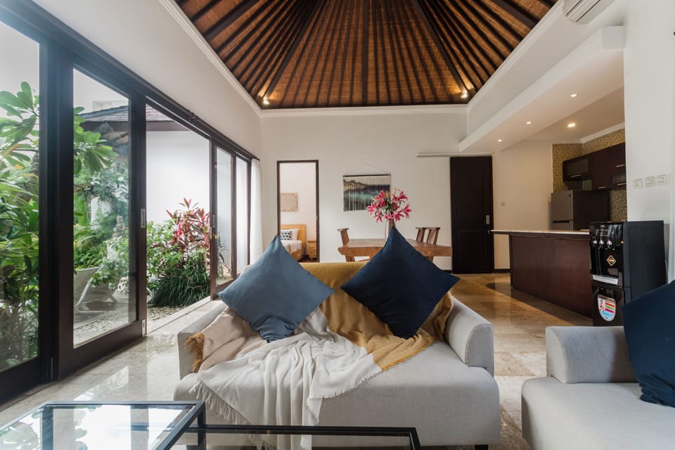 Exclusive Villa | Living area
