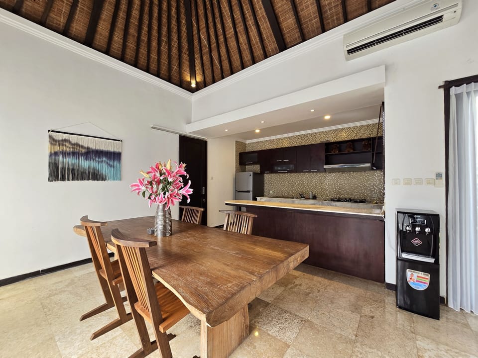 Exclusive Villa | Private kitchen | Fridge, microwave, coffee/tea maker, electric kettle