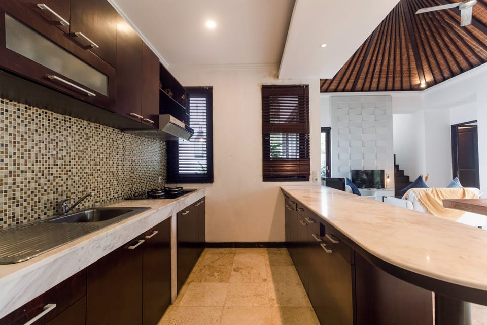 Exclusive Villa | Private kitchen | Fridge, microwave, coffee/tea maker, electric kettle